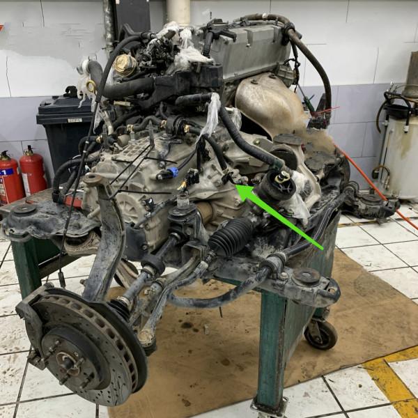 20萬公里的本田維修，冷啟動時排氣口冒藍煙，2千公里燒掉1升機油