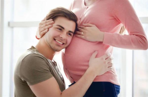 孕期腰痛？除了臥床休息，5種方法不妨用起來，或能助你緩解腰疼