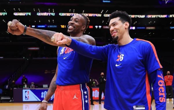 被湖人無情拋棄後,主動拒絕霍華德,拒絕湖人!你總算想通一件事 被湖人無情拋棄後,主動拒絕霍華德,拒絕湖人!你總算想通一件事