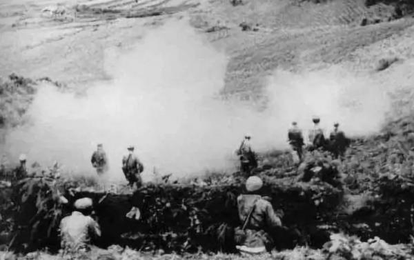 王近山談上甘嶺戰役時潸然淚下,直言:堵槍眼何止一個黃繼光 王近山談上甘嶺戰役時潸然淚下,直言:堵槍眼何止一個黃繼光