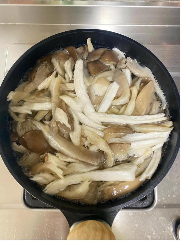 給肉也不換的孜然蘑菇！香辣過癮巨下飯