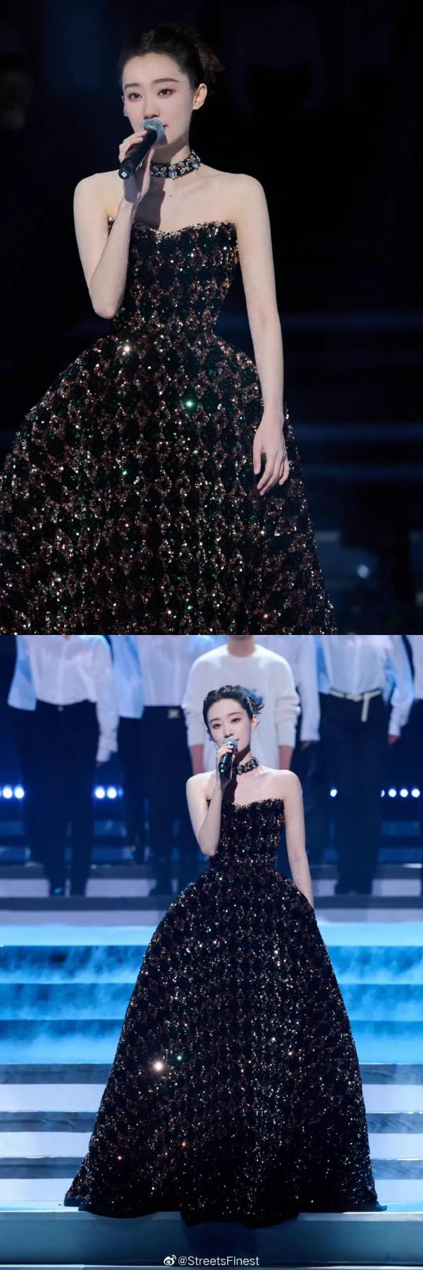 張小斐活動造型合輯 盡展紅氣養人的絕佳狀態