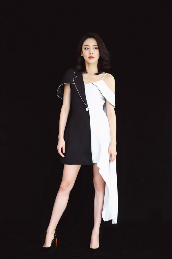 黃夢瑩日常穿搭穿出時尚感 網友們覺得她演技如何評論關注轉發分享