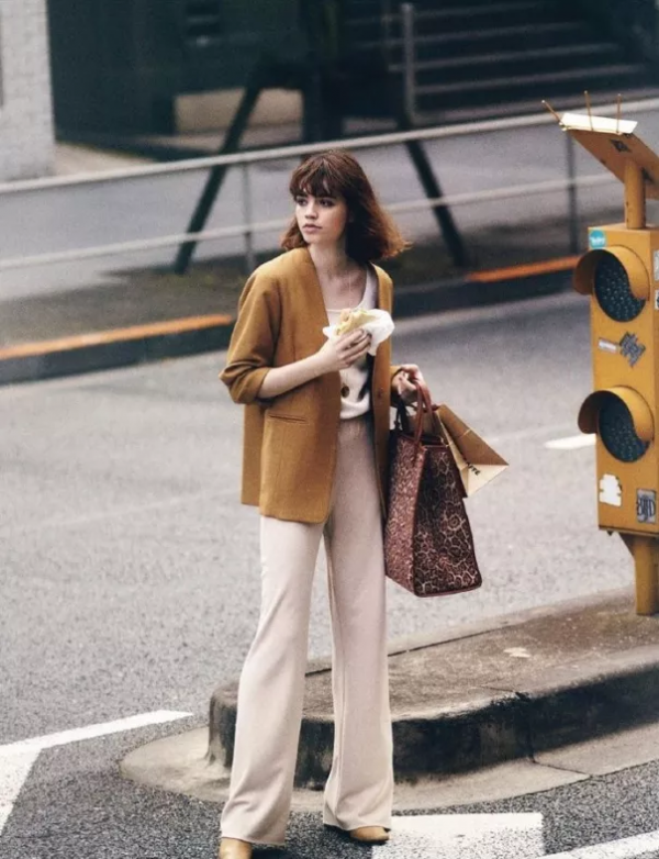 顯瘦又有女人味，美貌還能有氣場！“高顏值”的早春搭配全靠它