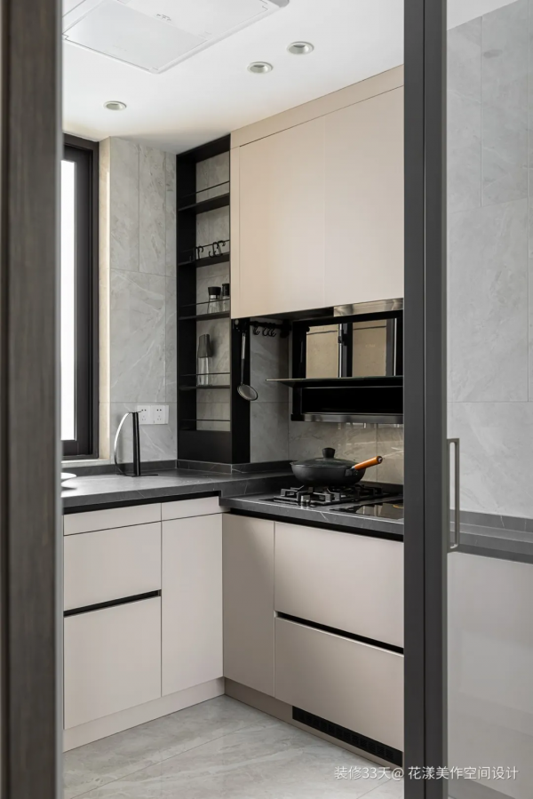 大長桌客廳,大書牆書房 大長桌客廳,大書牆書房