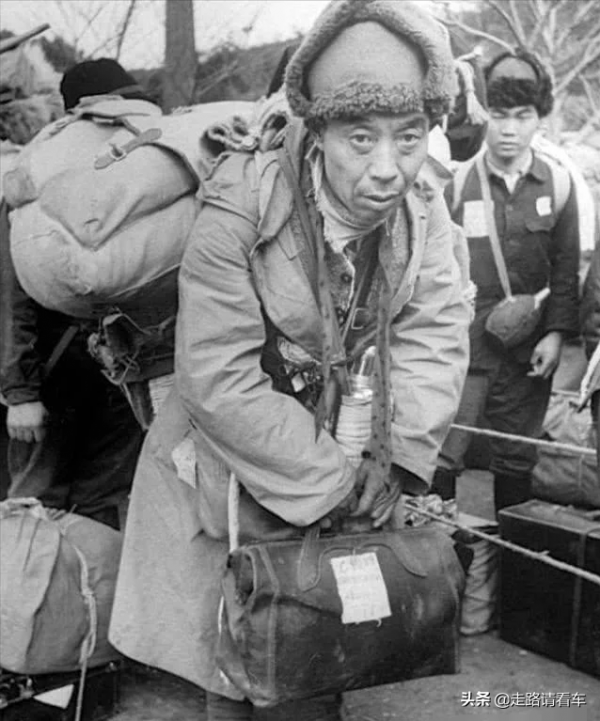 日軍戰敗被遣送回國時，身上攜帶這3樣東西的，馬上當場被槍決