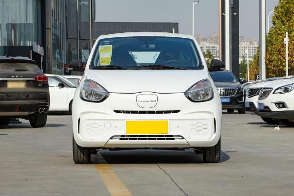 充電更快、續航更長，同樣是4萬多，科萊威與宏光MINI，你選誰？