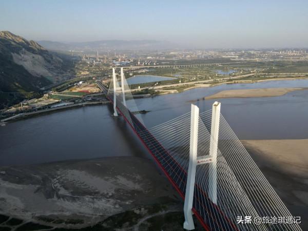 萬里黃河最窄的地方,鯉魚從此躍出龍門,一座大橋訴說著秦晉之好 萬里黃河最窄的地方,鯉魚從此躍出龍門,一座大橋訴說著秦晉之好