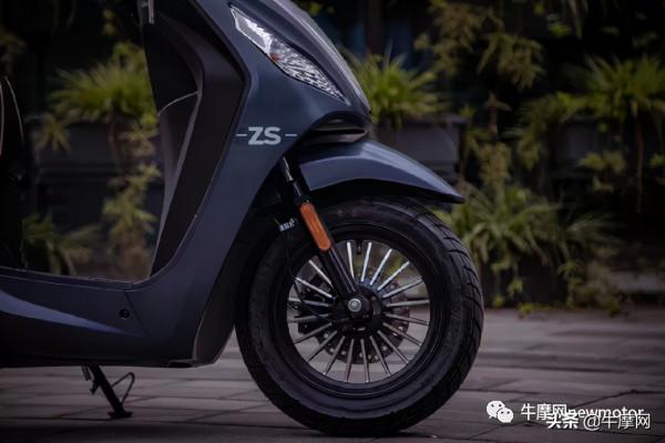 買小踏板還只考慮本田鈴木雅馬哈？試試宗申覆古都市踏板125ET吧