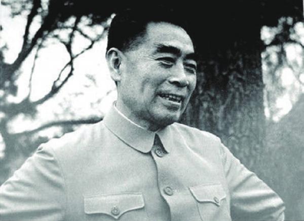 陳毅得知賀怡不幸逝世的訊息,大為震驚:她還那麼年輕,不應該啊 陳毅得知賀怡不幸逝世的訊息,大為震驚:她還那麼年輕,不應該啊