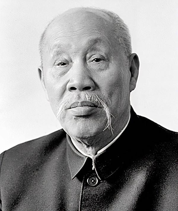 周總理訪問蘇，毛主席欽點董必武擔任代總理，得到大家一致同意