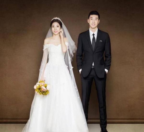 領證2年了!女排李盈瑩隊友被求婚真相後續:男方是2米二傳國手 領證2年了!女排李盈瑩隊友被求婚真相後續:男方是2米二傳國手