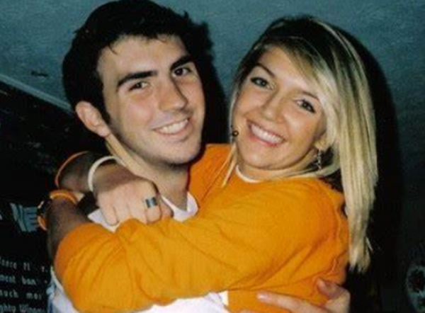 2007年美國情侶被綁架姦殺，女生被悶死在垃圾桶，男生死後遭焚屍
