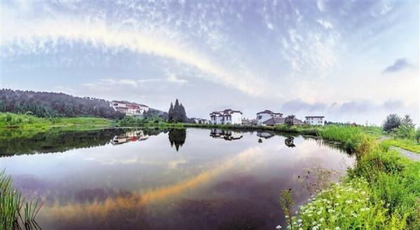 六盤水：秋日靜美野玉海