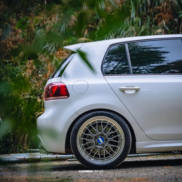 我賣掉了賓士,換了一臺破大眾 我賣掉了賓士,換了一臺破大眾