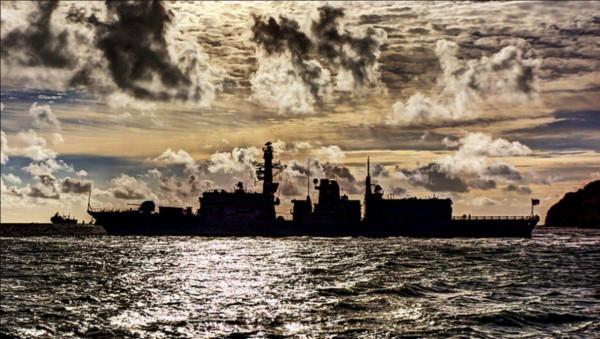 事情越鬧越大，英國聲吶曾擊中俄潛艇，挪威海底光纜也被切斷