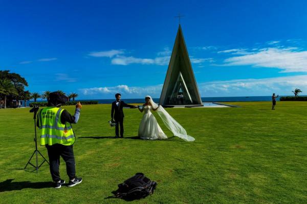 海南:日月灣是婚紗拍照的好地方 海南:日月灣是婚紗拍照的好地方