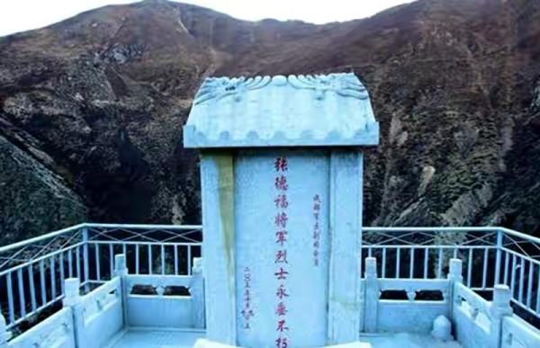 他62歲當成都軍區副司令員,63歲不幸遇難,司令員因此被免職 他62歲當成都軍區副司令員,63歲不幸遇難,司令員因此被免職