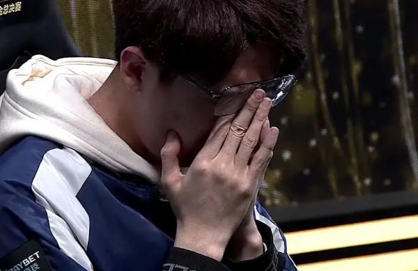 3-3苦戰拳王驚險出線 120虐暗夜的技術比Happy差在哪裡? 3-3苦戰拳王驚險出線 120虐暗夜的技術比Happy差在哪裡?