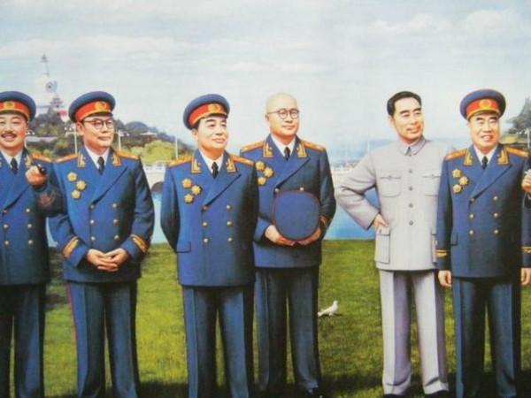 賀健：撒謊說去當鐵匠，當兵25年成司令，回家後被母親打了一巴掌