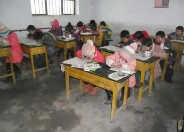 貴州神童13歲考上985，茅臺承諾資助4年費用，為何僅1年就停了？