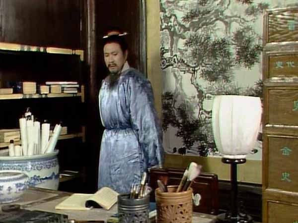 中秋節異兆頻發、悲音紛現,寧榮二府的當家人是如何應對的? 中秋節異兆頻發、悲音紛現,寧榮二府的當家人是如何應對的?