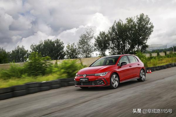 7.1秒破百的8代高爾夫GTI 能否讓我放棄對凱迪拉克CT4、CT5的青睞 7.1秒破百的8代高爾夫GTI 能否讓我放棄對凱迪拉克CT4、CT5的青睞