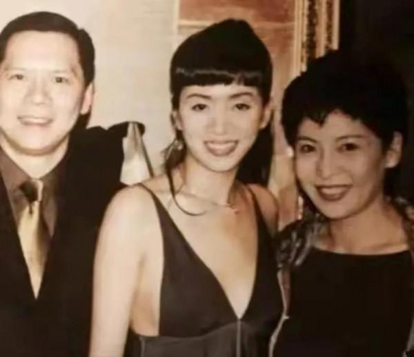 梅豔芳被掌摑，李連杰經紀人被槍殺，為何卻沒人敢惹張敏？