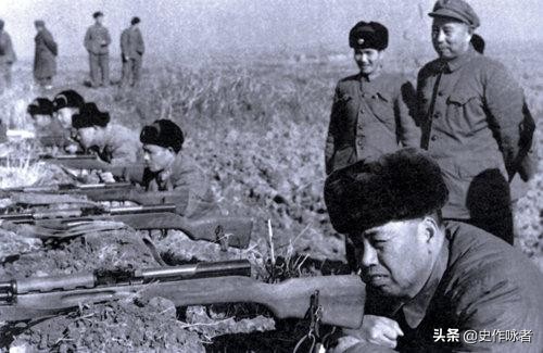 1955年授銜時，有十位開國上將被當場任命為軍區司令，他們都是誰