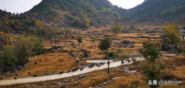 英德巖背石頭城，風光獨特，這裡有傳說中的寶藏