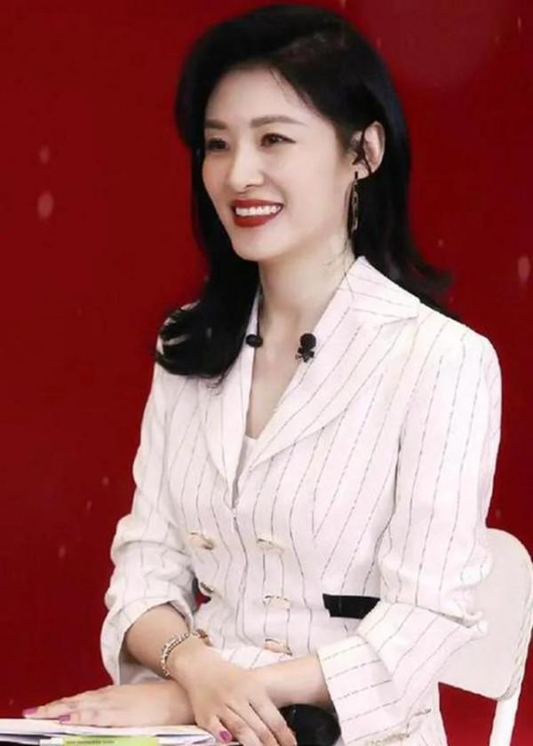 央視美女主持人誰最美?最美最憶是周濤!大家喜歡周濤嗎? 央視美女主持人誰最美?最美最憶是周濤!大家喜歡周濤嗎?