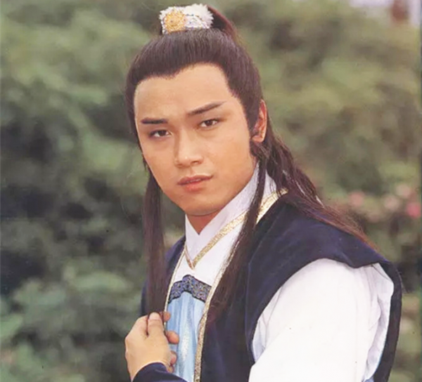 苗僑偉父女罕同框,30歲女兒太像老爸,拒絕選港姐在國外低調出道 苗僑偉父女罕同框,30歲女兒太像老爸,拒絕選港姐在國外低調出道