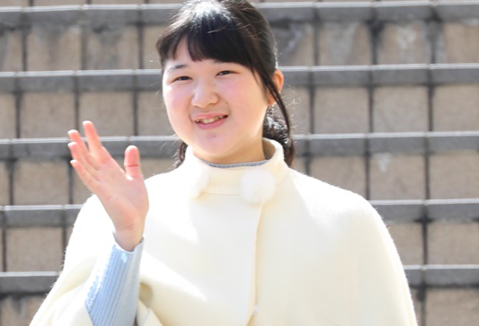 愛子公主：日本皇太女，因長相被罵上頭條，遭校園暴力不敢上學