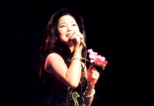 情難逝,8對陰陽相隔的明星戀人,一生所愛,在白雲外 情難逝,8對陰陽相隔的明星戀人,一生所愛,在白雲外