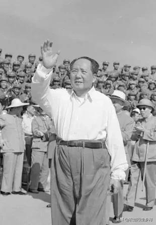 太陽最紅，毛主席最親