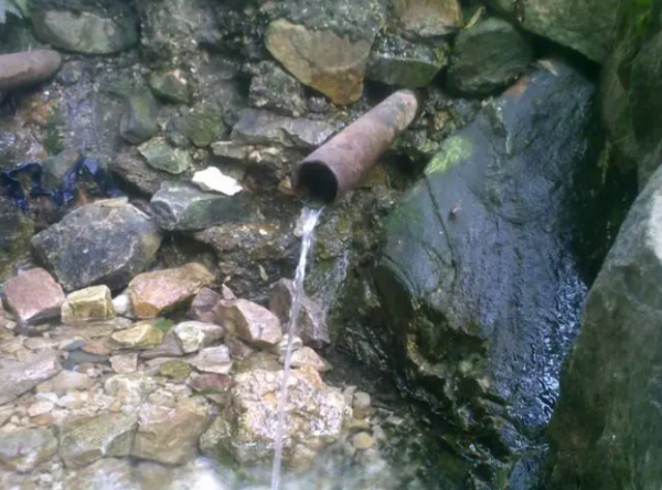 我，離開大城市隱大山的這幾年，每天柴火飯山水，釣魚種地的日子