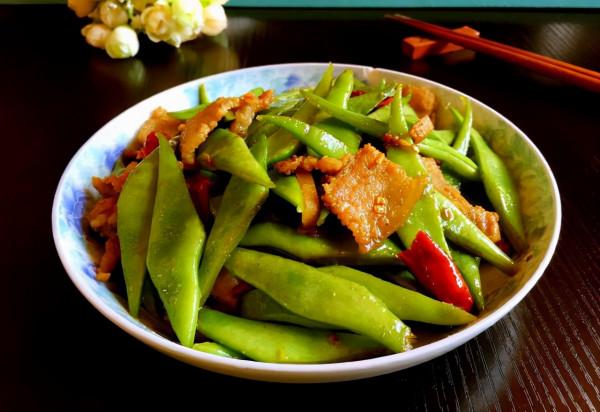 河南兒媳婦來做客，我給做了這4道特色菜，兒媳婦直誇我手藝好