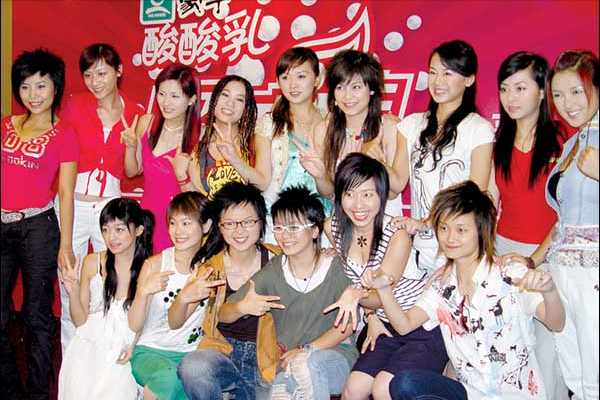 無價之姐，李宇春的黑紅往事，她是劃時代的標籤，憑什麼紅那麼久