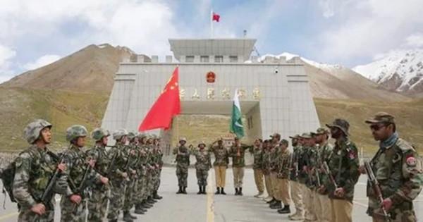 中國這道邊境線，對鄰國不設任何防線，兩國士兵沒事就串門蹭飯