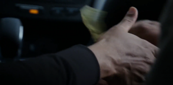 實拍美國“禁區”的毒販交易，全是亡命徒，警察都不敢管