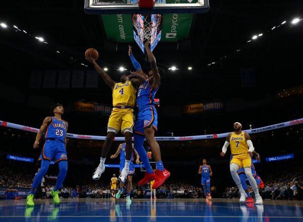 20+14+13+10！威少創三紀錄難興奮，10次失誤成雷霆逆轉26分關鍵