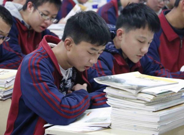 學生“偏科”哪一門最難補?學渣、學霸各執一詞,英語排不上第一 學生“偏科”哪一門最難補?學渣、學霸各執一詞,英語排不上第一