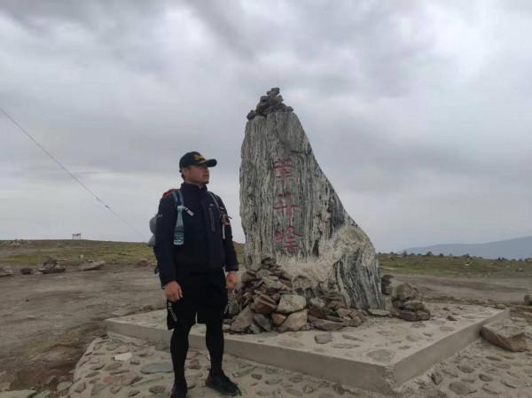 徒步五臺山，大霧中前行，風雲變幻，有計劃去的帶好裝備