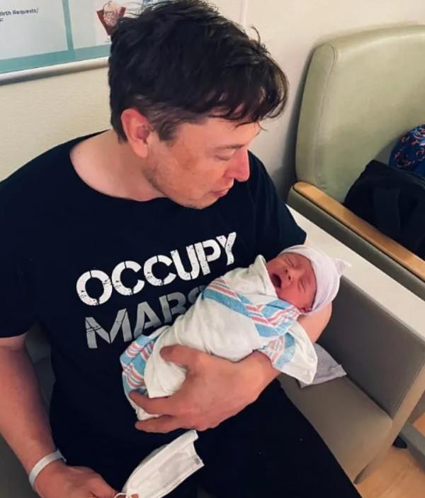 驚爆！埃隆馬斯克與溫哥華女友分手，交往3年兒子1歲，身家百億，一套房都不給