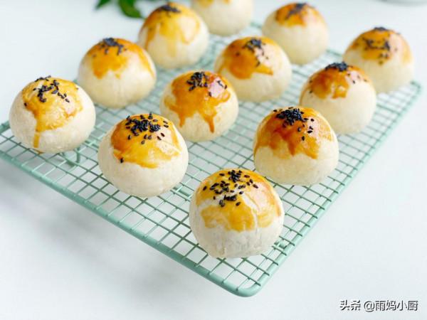 手把手教你私房蛋黃酥配方，做法詳細零失敗，學會了中秋節自己做