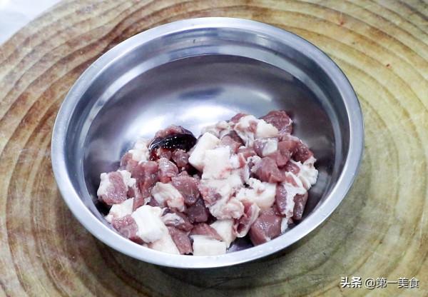 廚師長教你做牙籤羊肉,處理牙籤有技巧,鮮嫩解饞,香辣可口 廚師長教你做牙籤羊肉,處理牙籤有技巧,鮮嫩解饞,香辣可口