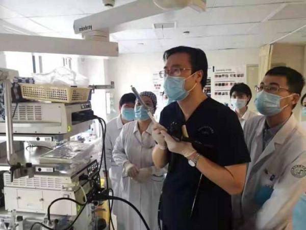 浙中醫大二院開展首例超聲內鏡引導下細針穿刺抽吸術,一根細針辨病因 浙中醫大二院開展首例超聲內鏡引導下細針穿刺抽吸術,一根細針辨病因