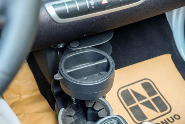 「阿站長開車」嚮往天空自由的小可愛——二手 敞篷SMART