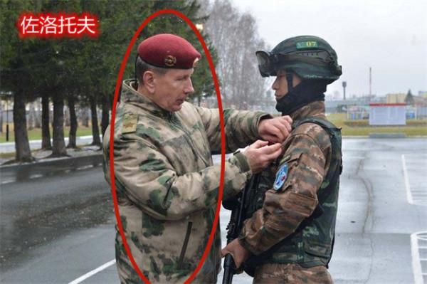 美國總統身邊的保鏢有多牛?秘密組織挑選,不只是擋子彈那麼簡單 美國總統身邊的保鏢有多牛?秘密組織挑選,不只是擋子彈那麼簡單