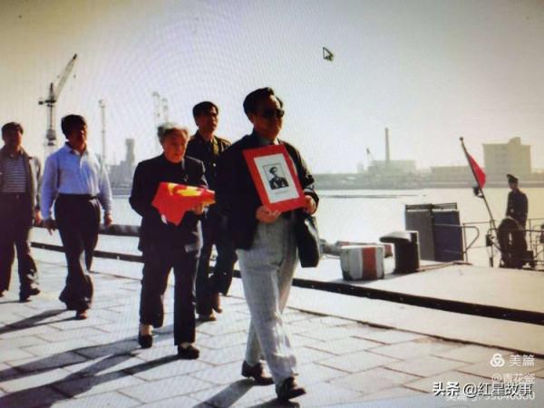 懷念父親吳瑞林和母親劉軍